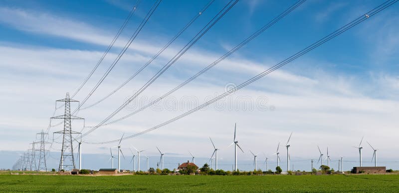 Turbine di vento e piloni di elettricità