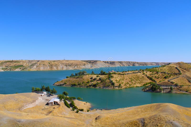 Turc, Adiyaman, le 30 juin, - 2019 : Aire de pique-nique de baba de Ciplak images stock Turc, Adiyaman, le 30 juin, - 2019 : Aire de pique-nique de baba de Ciplak images stock