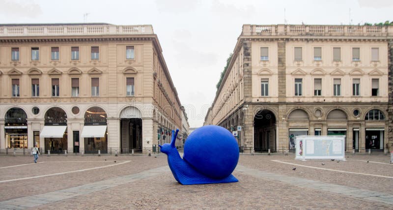TURIN, ITALIEN, SEPTEMBER 24,2016: Die farbige Schnecke, Symbol von Te lizenzfreie stockfotografie TURIN, ITALIEN, SEPTEMBER 24,2016: Die farbige Schnecke, Symbol von Te lizenzfreie stockfotografie