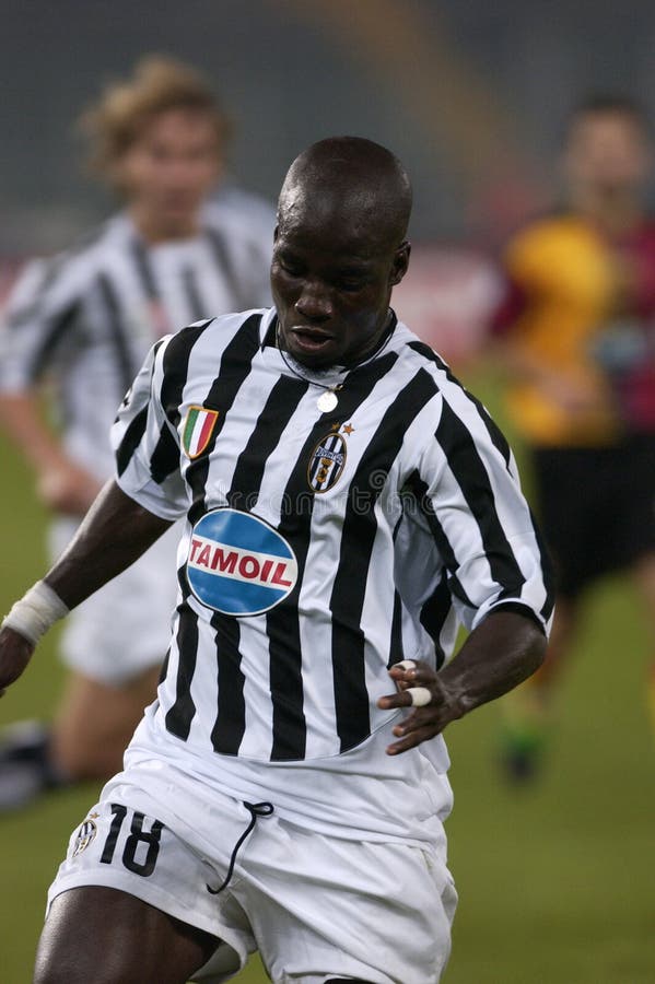 Ghana Samuel Kuffour Reveals The Kind Of Captain Stephen Appiah Was Africa Top Sports