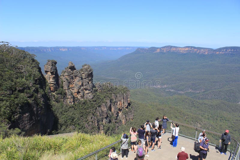 Turismo total Australia de tres montañas azules de las hermanas fotografía de archivo libre de regalías Turismo total Australia de tres montañas azules de las hermanas fotografía de archivo libre de regalías