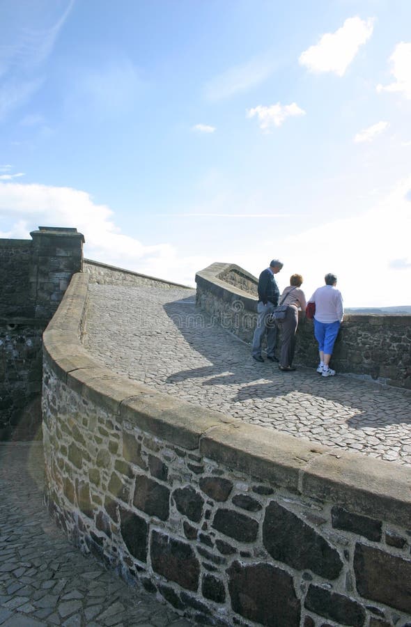 Turistas no castelo de Stirling em Scotland