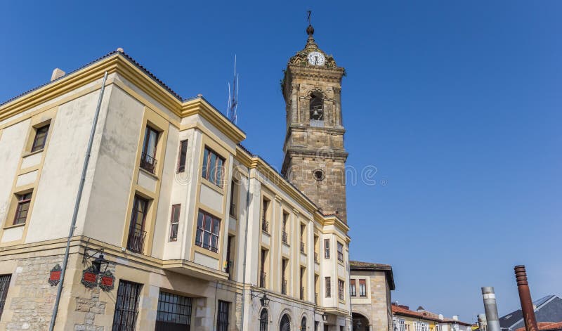 Turm der San- Vicentekirche in Vitoria Gasteiz stockfoto Turm der San- Vicentekirche in Vitoria Gasteiz stockfoto