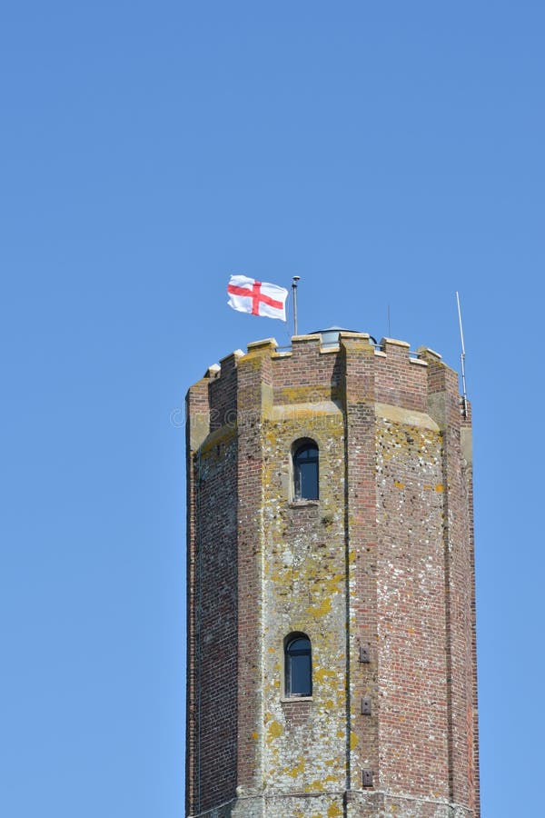 Schlossturm mit englischer Flagge stockfoto Schlossturm mit englischer Flagge stockfoto