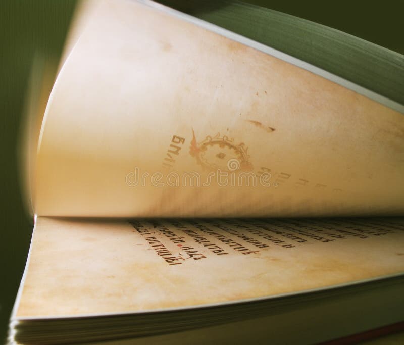 Turn over the pages royalty free stock photo Turn over the pages royalty free stock photo