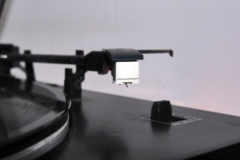Turntable And Vinyl Disc Picture. Image 1556819