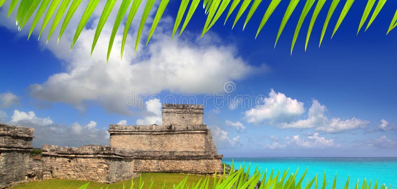 Turquesa maya antigua de Tulum el Caribe de las ruinas fotografía de archivo Turquesa maya antigua de Tulum el Caribe de las ruinas fotografía de archivo