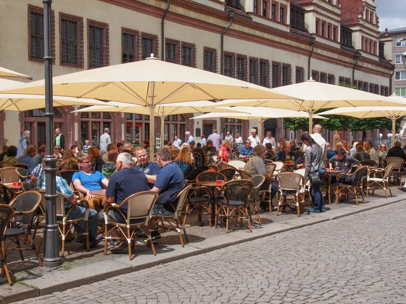 Turyści w Leipzig Niemcy