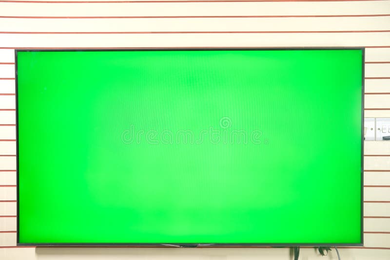 Mockup TV với màn hình xanh đặt trên tường sẽ giúp bạn thấy rõ hơn cách bố trí bối cảnh của một chương trình truyền hình. Bạn có thể áp dụng phần mềm chỉnh sửa ảnh để vừa đẹp, vừa thực tế.