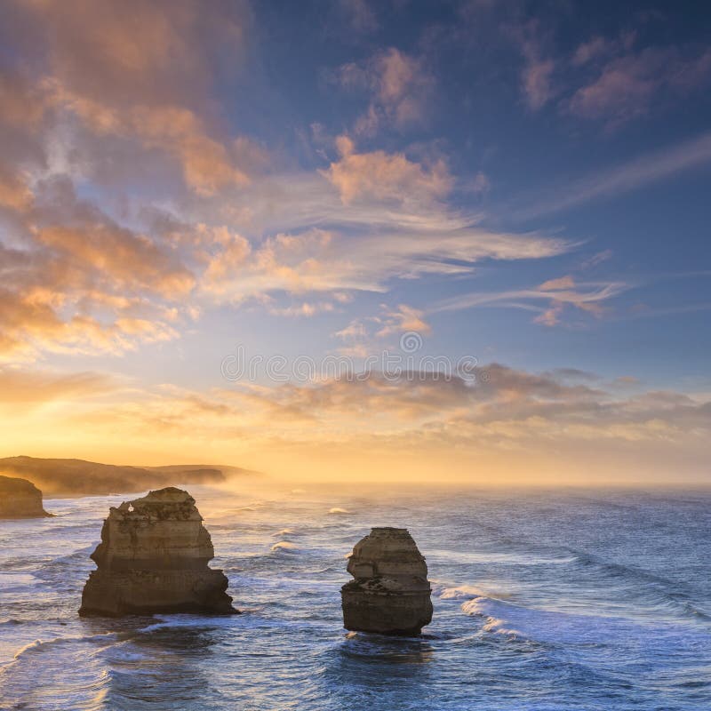 Twaalf Apostelenzonsopgang, Grote Oceaanweg, Victoria, Australië stock afbeeldingen Twaalf Apostelenzonsopgang, Grote Oceaanweg, Victoria, Australië stock afbeeldingen