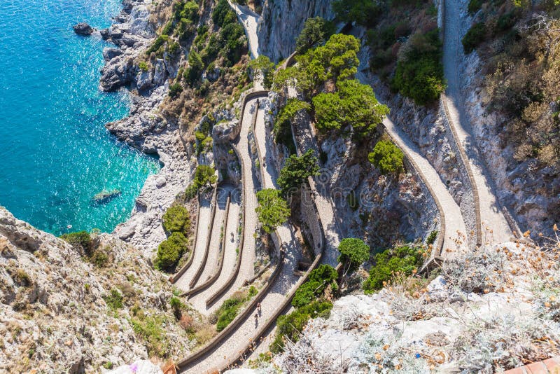 Twisty Straße auf Capri-Insel stockfotografie Twisty Straße auf Capri-Insel stockfotografie