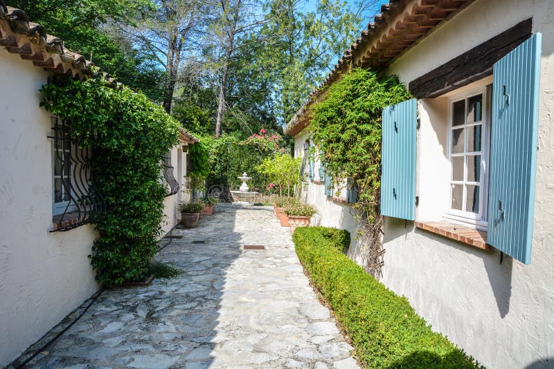 721 Adjacent Houses Photos Free & RoyaltyFree Stock Photos from