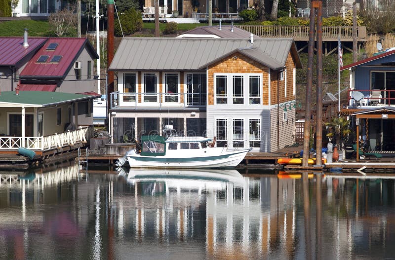 Floating House, Portland Oregon. Stock Photo Image of staircase, roofs 18420346