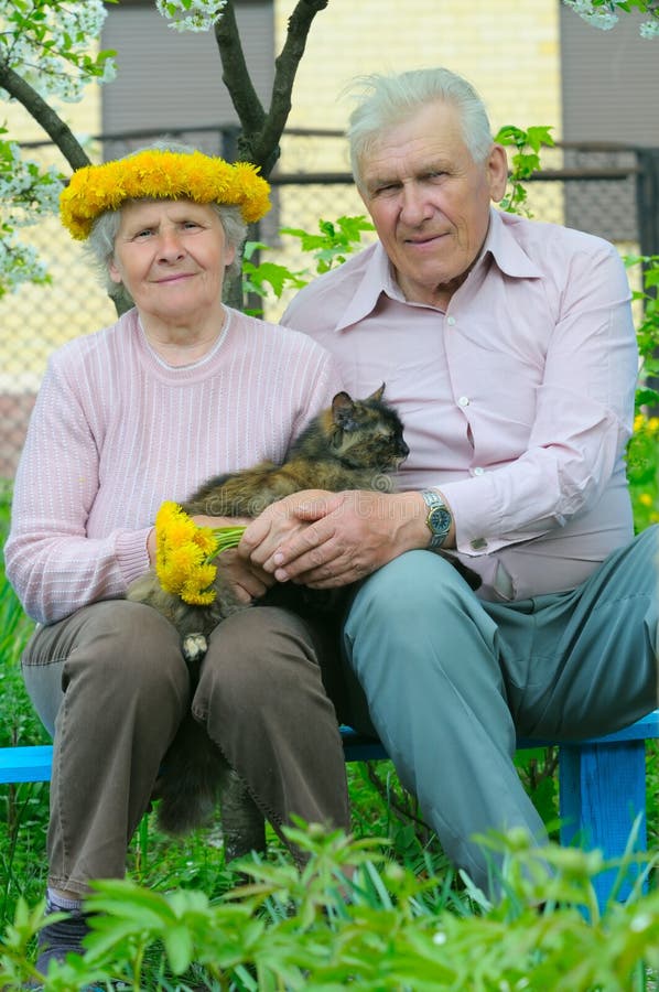 Two pretty elderly peoples