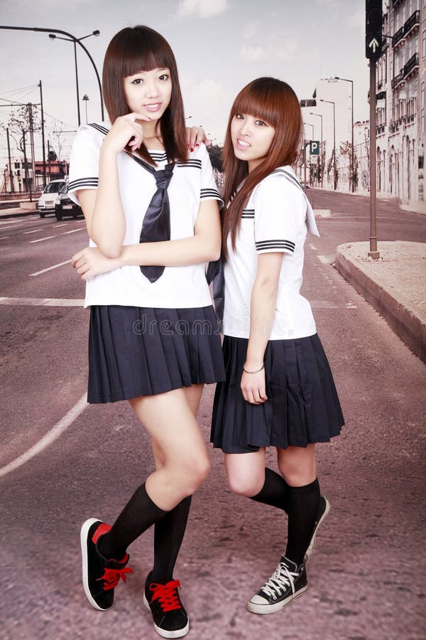 Asian Schoolgirls Pics