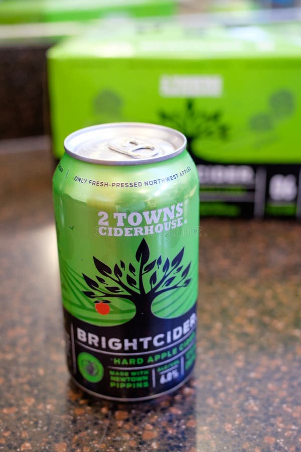 Two Towns Ciderhouse Cider editorial stock image. Image of beer 91892124