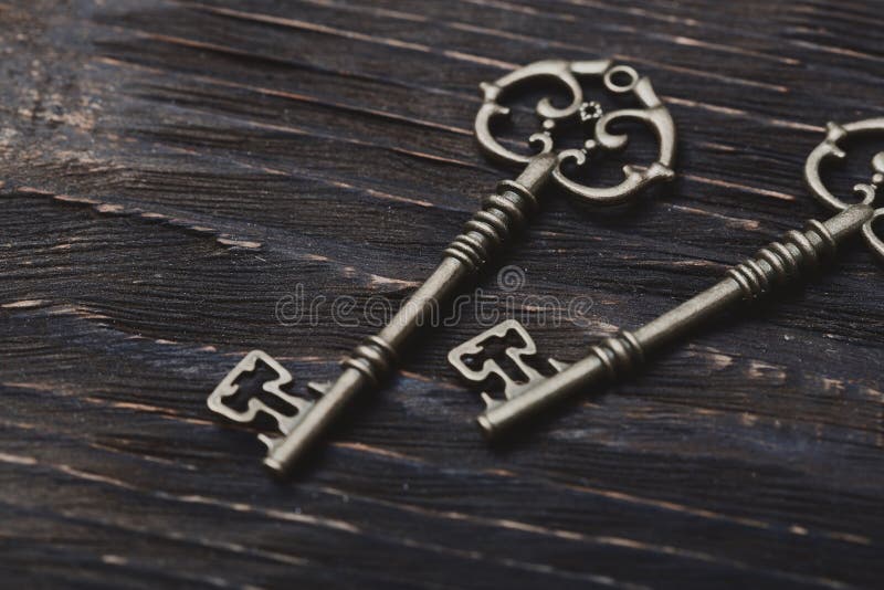 Vintage Bronze Keys