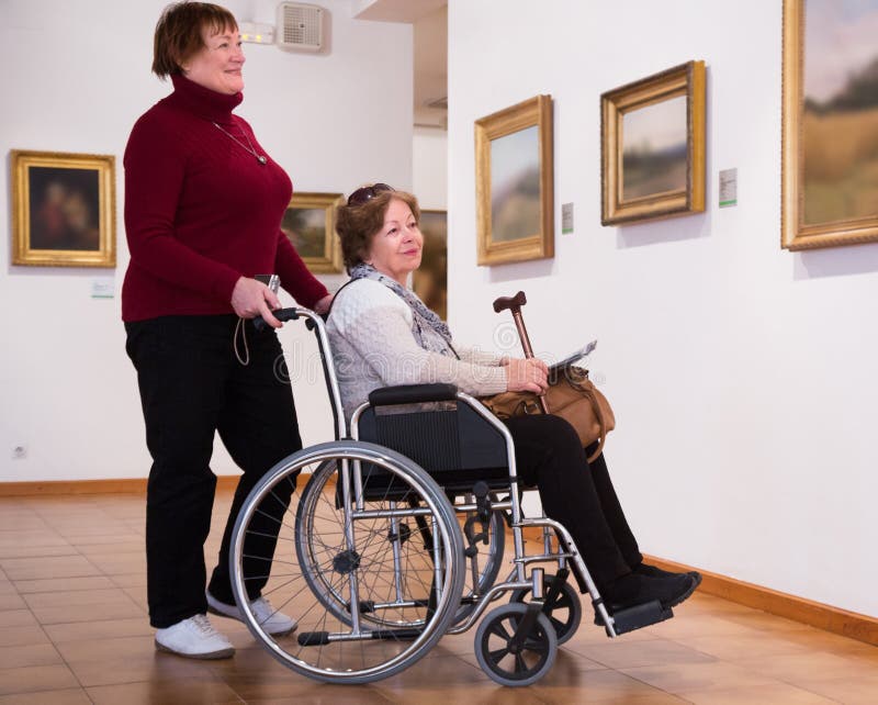 Two woman in art gallery royalty free stock photos Two woman in art gallery royalty free stock photos