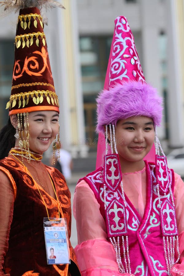 474 Clothes Kazakhstan Traditional Stock Photos - Free & Royalty-Free Stock  Photos from Dreamstime