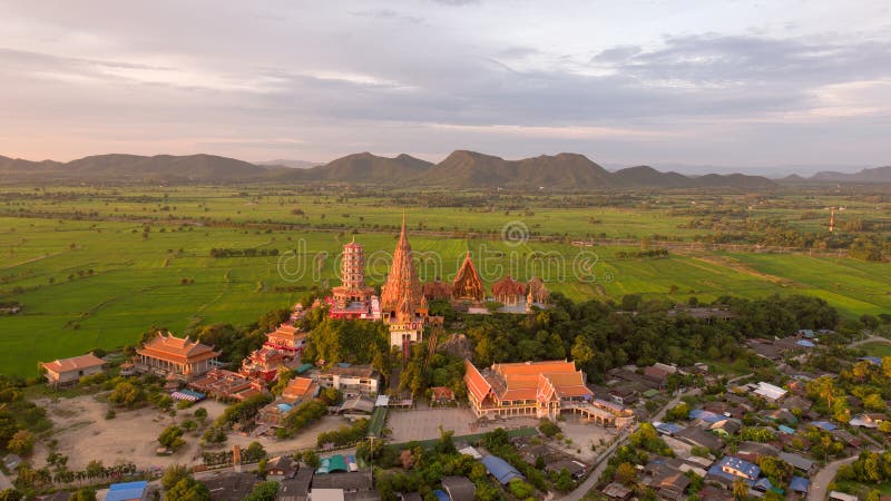 Tygrysia jamy świątynia w Kanchanaburi fotografia royalty free Tygrysia jamy świątynia w Kanchanaburi fotografia royalty free