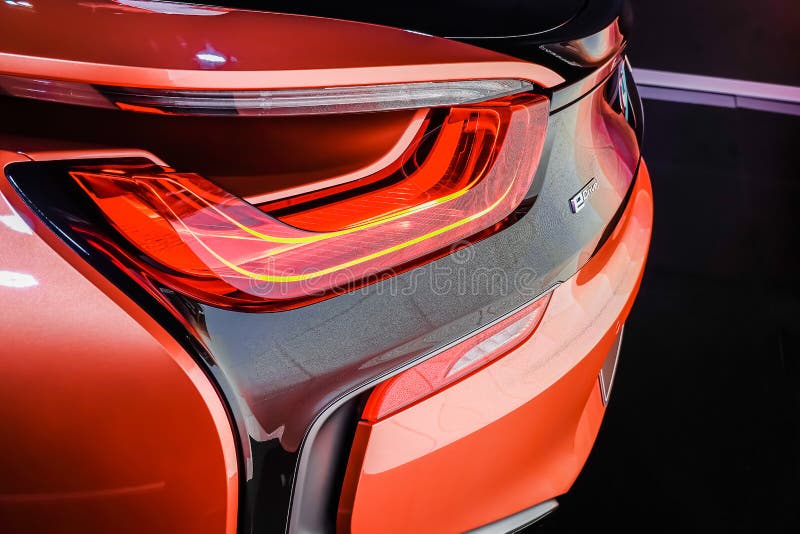 Tylni widok BMW i8 terenówki sportów samochód pokazywał przy 40 th Bangkok Międzynarodowym Motorowym przedstawieniem 2019 obraz stock Tylni widok BMW i8 terenówki sportów samochód pokazywał przy 40 th Bangkok Międzynarodowym Motorowym przedstawieniem 2019 obraz stock