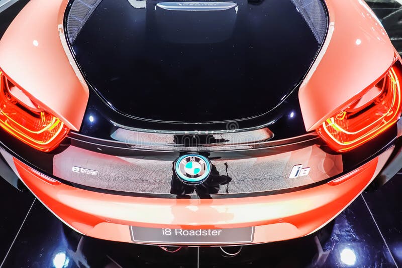 Tylni widok BMW i8 terenówki sportów samochód pokazywał przy 40 th Bangkok Międzynarodowym Motorowym przedstawieniem 2019 w Nonth fotografia stock Tylni widok BMW i8 terenówki sportów samochód pokazywał przy 40 th Bangkok Międzynarodowym Motorowym przedstawieniem 2019 w Nonth fotografia stock