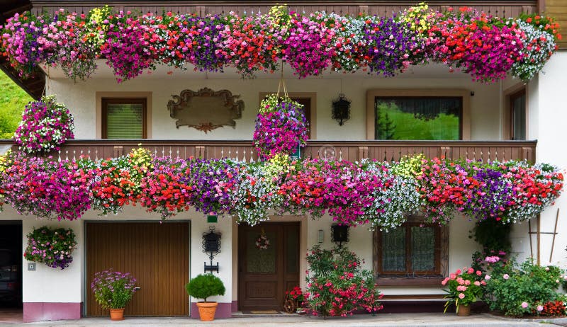 Typical floral adornments in Austria