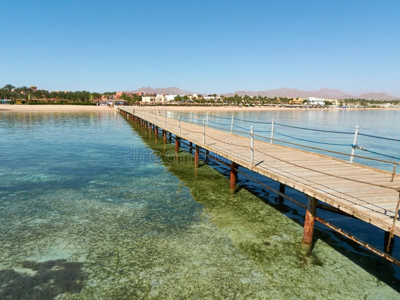 Typisk sikt av den egyptiska semesterortkustSharm el Sheikh arkivbilder
