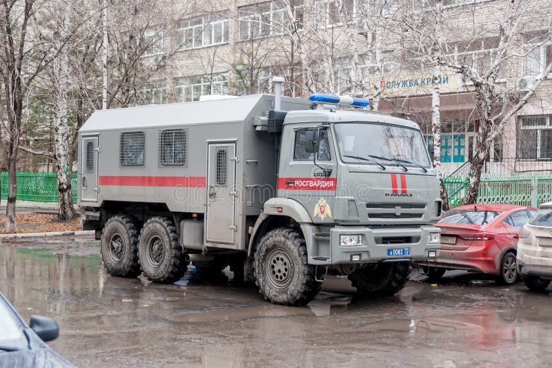 https://thumbs.dreamstime.com/b/tyumen-russia-november-police-enforcer-kamaz-mustang-city-street-near-medical-blood-center-omon-special-purpose-mobility-141192661.jpg