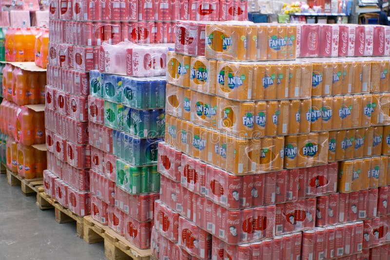 Sprite Und Fanta Satz Getranke Redaktionelles Stockbild Bild Von Schutzkappen Kappe 123725629