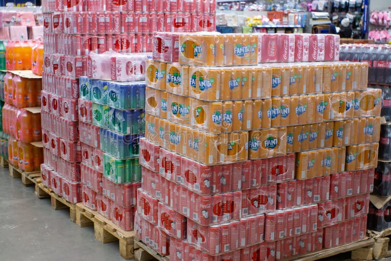 Sprite Und Fanta Satz Getranke Redaktionelles Stockbild Bild Von Schutzkappen Kappe 123725629