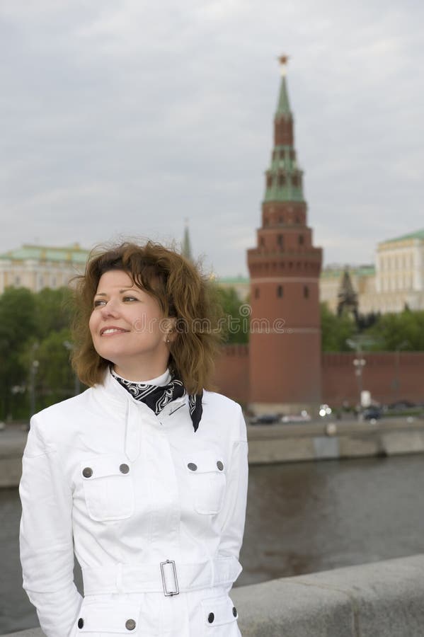 Tät kremlin ryss upp kvinna arkivbilder