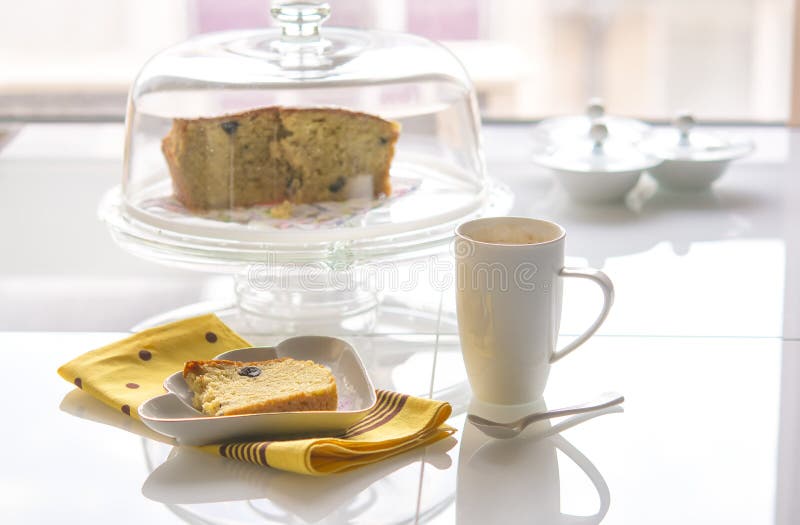 Tårta och kaffe royaltyfria bilder Tårta och kaffe royaltyfria bilder