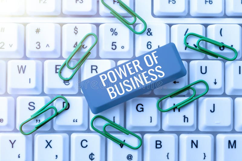 Título conceptual poder de las empresas la capacidad de influir en sus pares para alcanzar los objetivos. escaparate de negocios fotografía de archivo libre de regalías