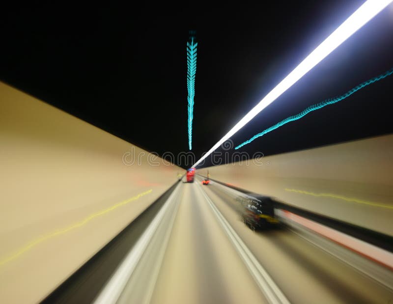 Download Túnel da estrada imagem de stock. Imagem de escuro, curva - 16874375