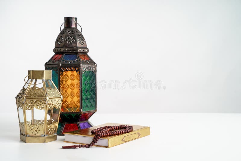 Tło latarni świętej quran i arabskiej