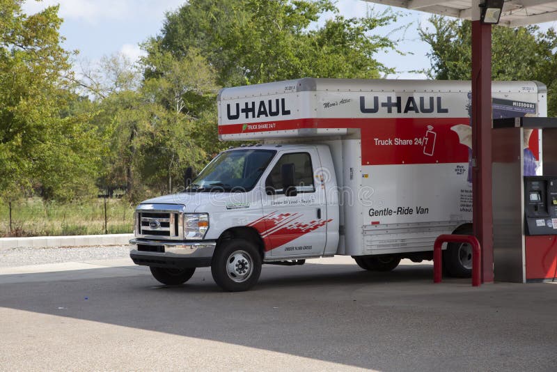 U Haul At Gas Station Editorial Image Image Of Auto 258730725 u-haul-at-gas-station-editorial-image-image-of-auto-258730725
