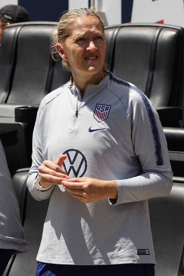 U.S. Women`s National Soccer Team head coach Jill Ellis during friendly game against Mexico as preparation for 2019 Women`s World royalty free stock photography U.S. Women`s National Soccer Team head coach Jill Ellis during friendly game against Mexico as preparation for 2019 Women`s World royalty free stock photography