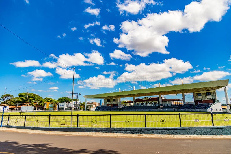 UBERABA, MINAS GERAIS/BRAZIL - 23 APRILE 2017: Centro Fernando Costa Park dell'esposizione fotografia stock libera da diritti UBERABA, MINAS GERAIS/BRAZIL - 23 APRILE 2017: Centro Fernando Costa Park dell'esposizione fotografia stock libera da diritti
