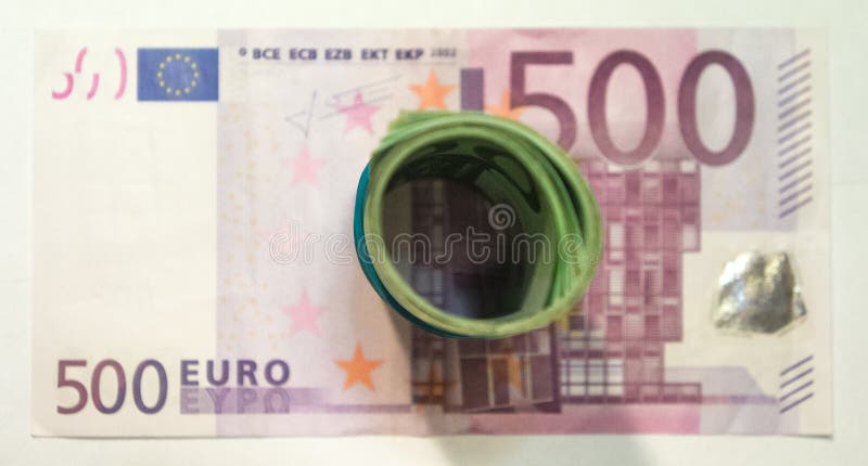 Udziały Euro rachunki na białym tle obrazy stock Udziały Euro rachunki na białym tle obrazy stock