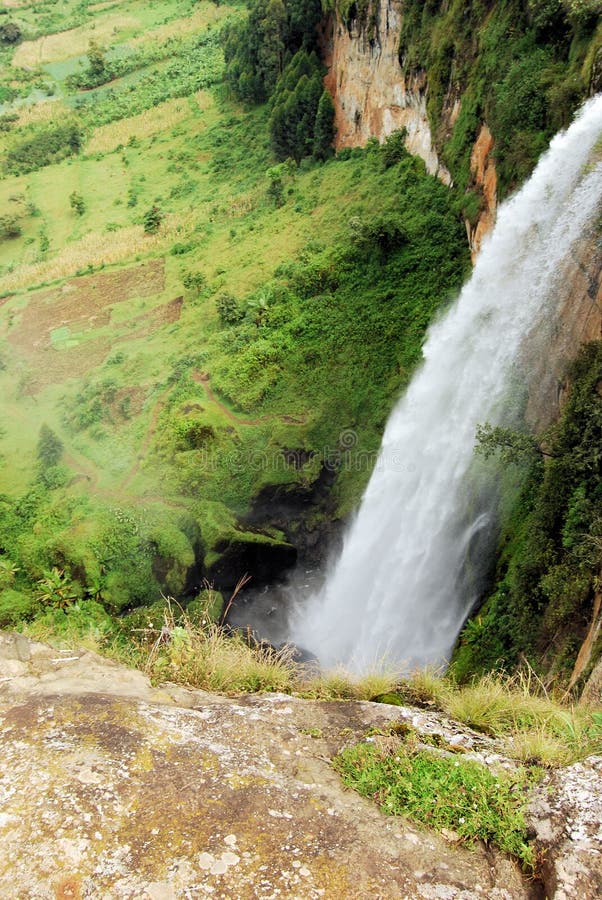 Cascada apurado más cercano salida.