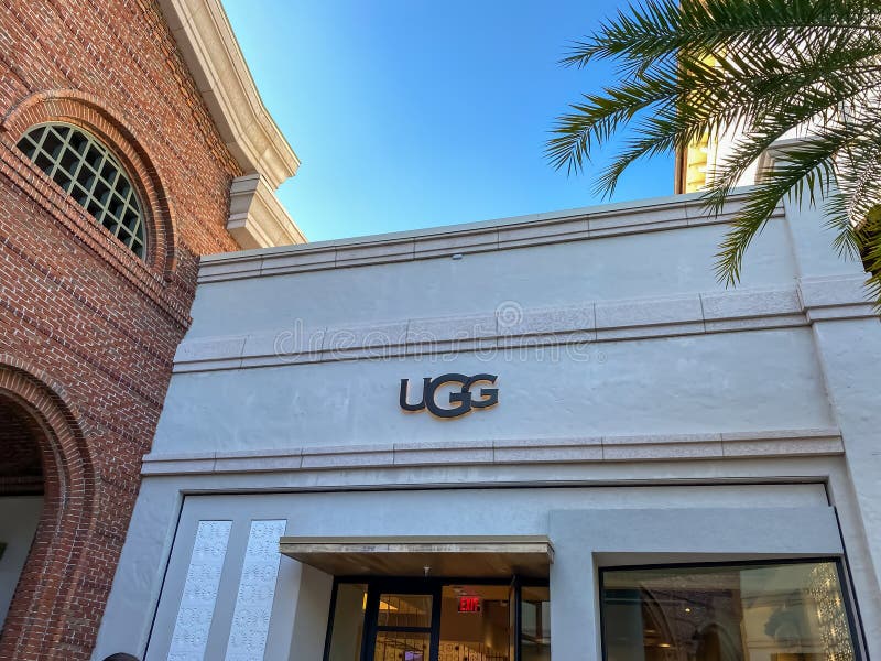 ugg store woodfield