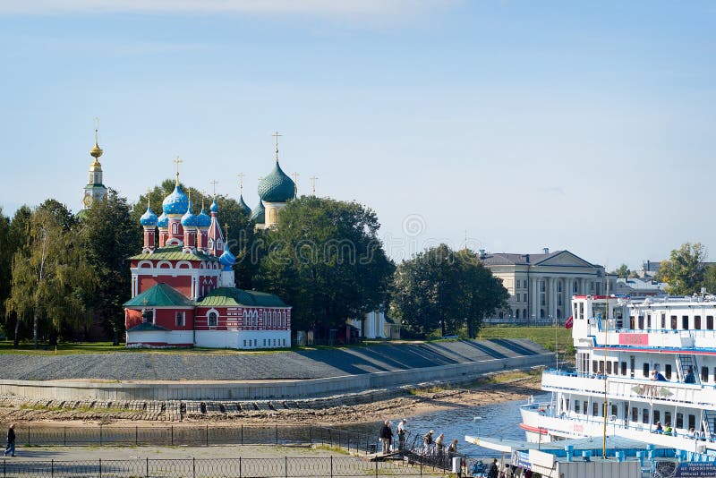 Uglich - μια αρχαία πόλη στον ποταμό του Βόλγα στοκ φωτογραφία Uglich - μια αρχαία πόλη στον ποταμό του Βόλγα στοκ φωτογραφία