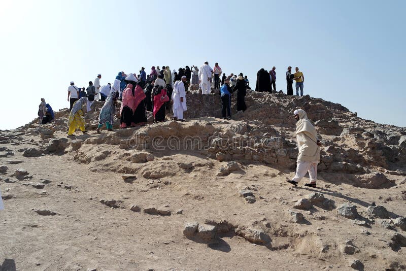 Uhud-Berg ist einer des historischen Platzes in der islamischen Geschichte stockfotos Uhud-Berg ist einer des historischen Platzes in der islamischen Geschichte stockfotos