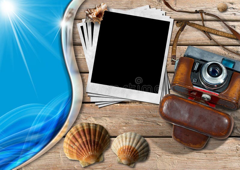 Uitstekende Camera met Onmiddellijke Foto's en Zeeschelpen stock illustratie Uitstekende Camera met Onmiddellijke Foto's en Zeeschelpen stock illustratie