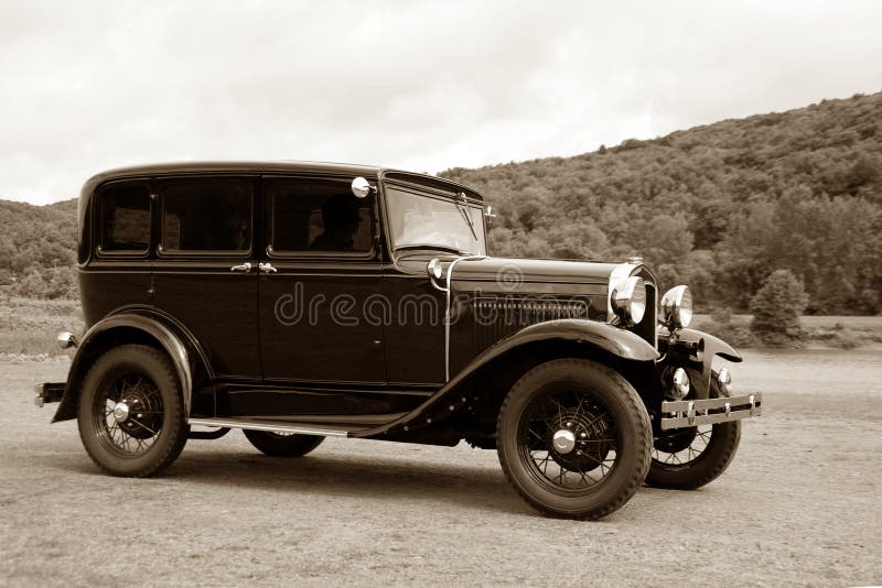 Uitstekende Snelle Oude Auto stock fotografie Uitstekende Snelle Oude Auto stock fotografie