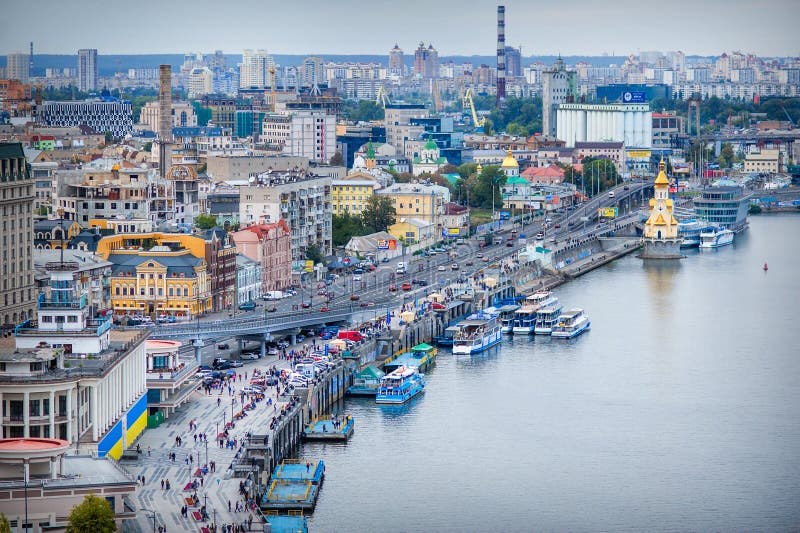 UKRAINE, KIEW - 12. September 2015: Postplatz stockbild