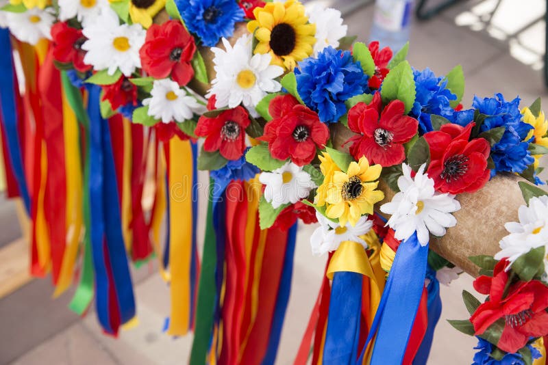 Ukrainian wreaths stock image. Image of maidan, holiday 87361853