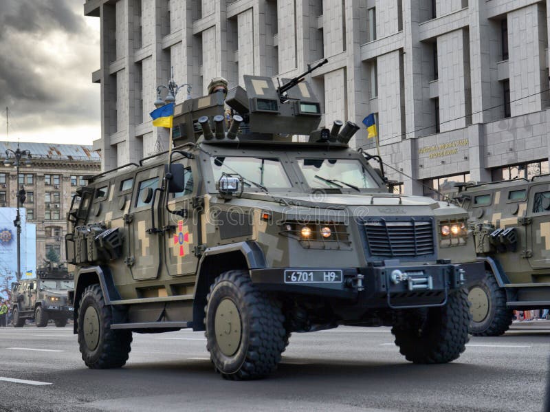 Ukrainisches Militär Auf Den Straßen Von Kiew. Kyiv Ukraine August 22