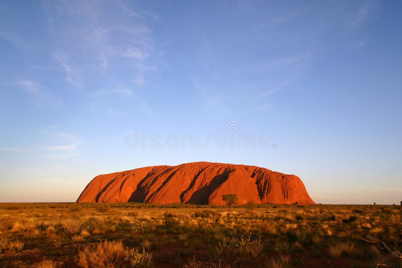 Uluru (rocha) de Ayers, Austrália imagens de stock royalty free Uluru (rocha) de Ayers, Austrália imagens de stock royalty free